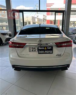 تويوتا أفالون